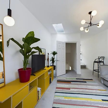 Apartamento Pass The Keys Stylish Flat Heart Of Hackney Londres Exterior foto